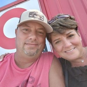 Meet your Posher, Chuck